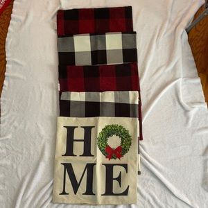 5 Decor Pillows